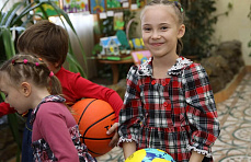 Фонд «Вольное Дело» подарил детским домам Кубани наборы для спорта и творчества 